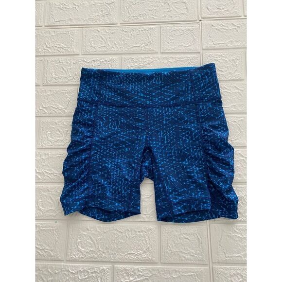 lululemon shorts size 4 - Picture 1 of 6